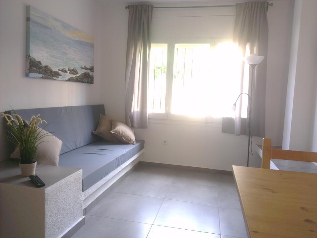 Apartaments La Riera Росес Номер фото