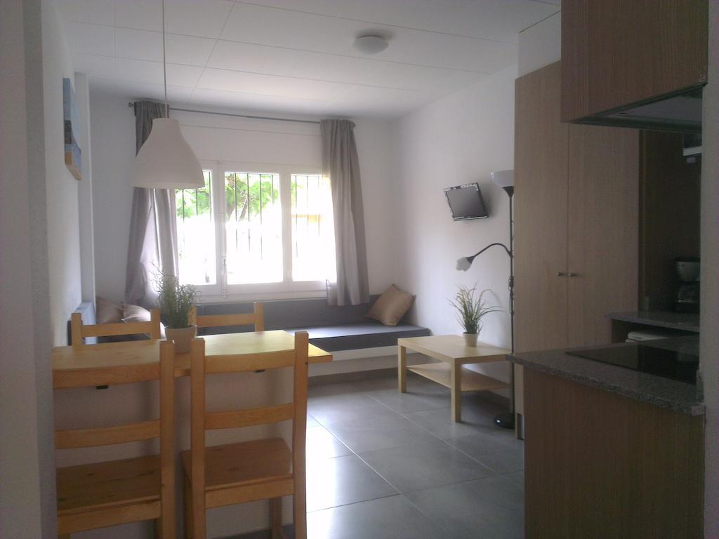 Apartaments La Riera Росес Номер фото